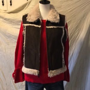 Fuzzy Brown /Cream Vest
